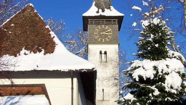 Christb.+Kirche Schnee (Foto: Urs Friedrich) Christb.+Kirche Schnee (Foto: Urs Friedrich)